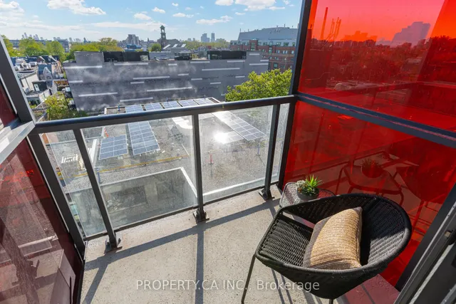 Additional image 33 of 297 College St Unit 715