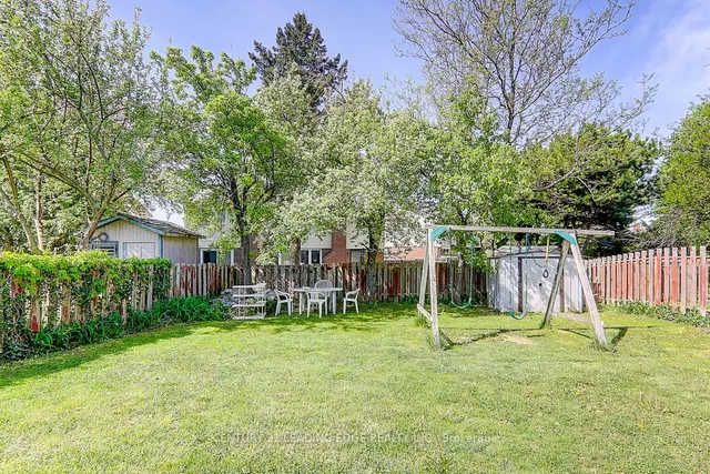 Additional image 25 of 64 Alexmuir Blvd