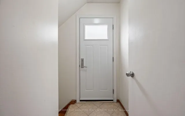 Additional image 31 of 33 Merton Rd