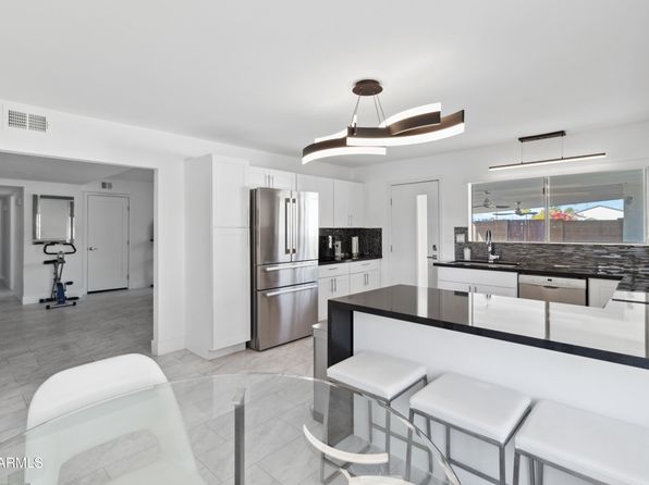 3758 E Sunnyside Dr, Phoenix, AZ 85028