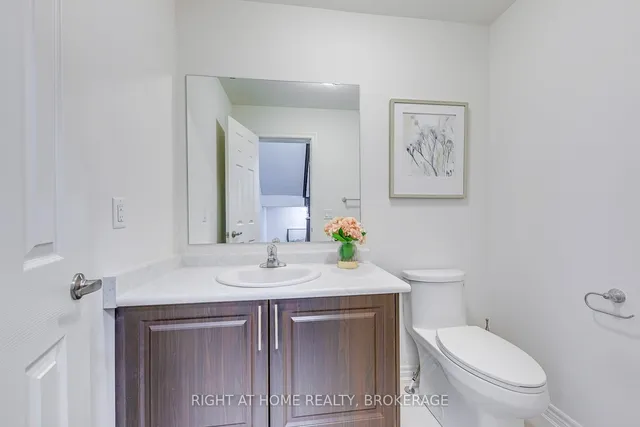 Additional image 30 of 451 Dundas St