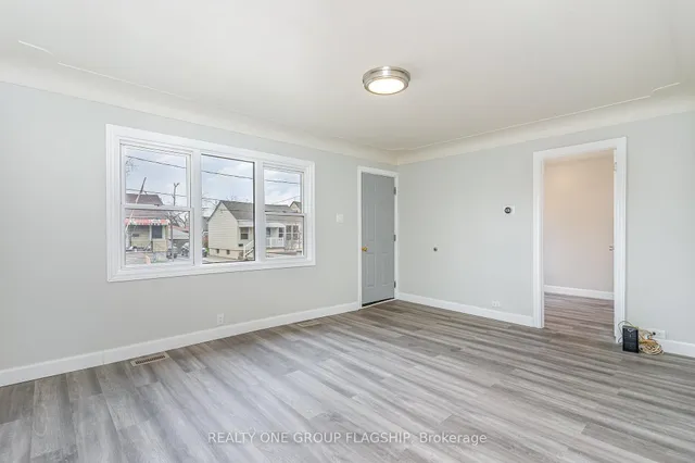 Additional image 15 of 80 Glennie Ave