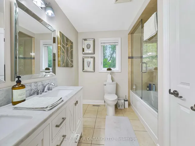 Additional image 44 of 806 Old York Rd