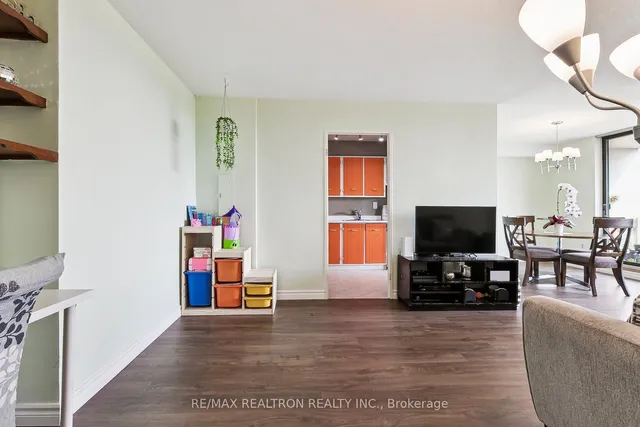 Additional image 8 of 350 Seneca Hill Dr Unit 801