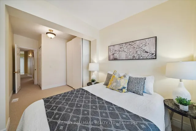 Additional image 23 of 214 Woodbine Ave