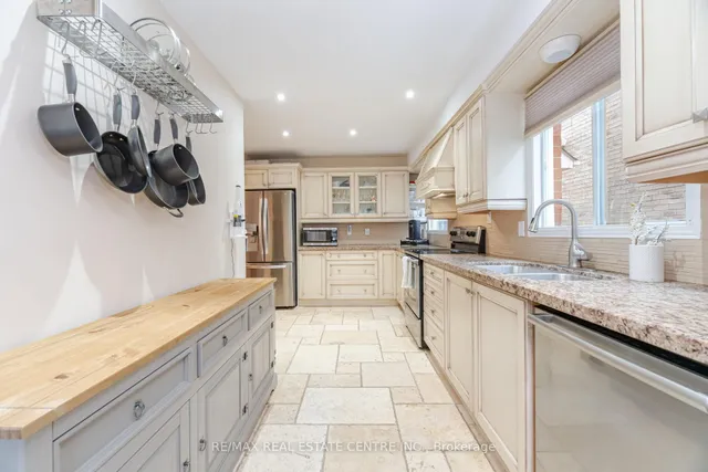 Additional image 8 of 1196 Bough Beeches Blvd