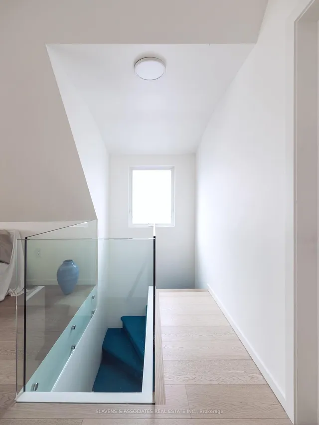 Additional image 17 of 251 St Clarens Ave