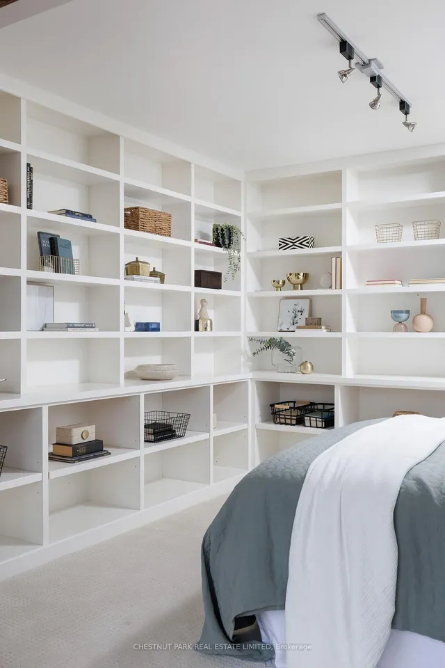 Additional image 32 of 62 Wellesley St Unit 1903