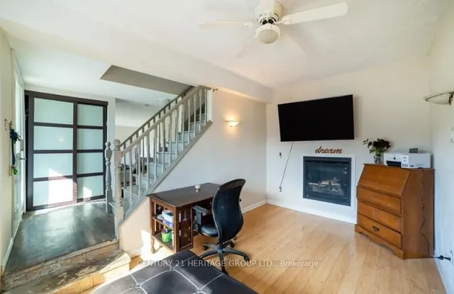 Additional image 6 of 10 Esquire Pl