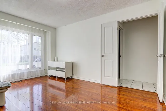 Additional image 4 of 64 Alexmuir Blvd