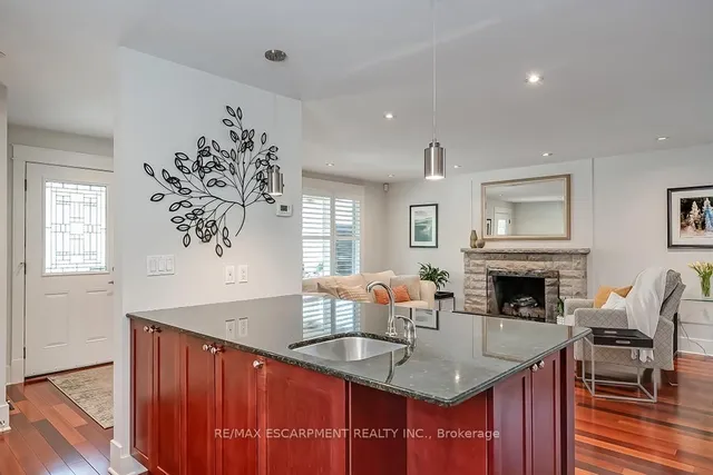 Additional image 16 of 379 Delaware Ave