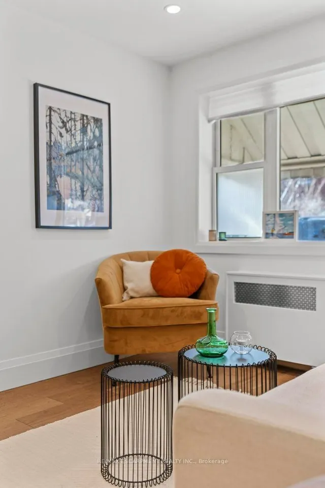 Additional image 25 of 137 Emerald St Unit 5