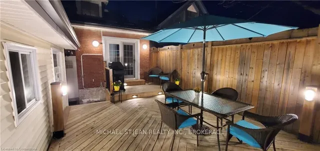 Additional image 16 of 39 Sterling St