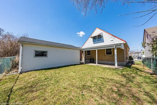 Additional image 9 of 60 Howe Ave