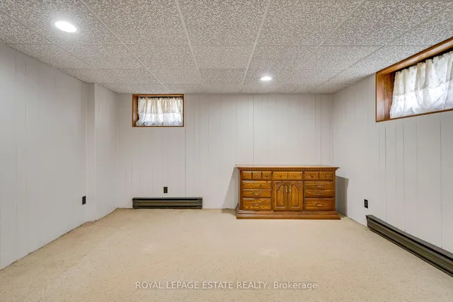 Additional image 36 of 23 West Hill Dr