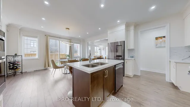 Additional image 15 of 29 Frost St