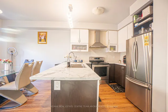 Additional image 8 of 157 Baffin Cres