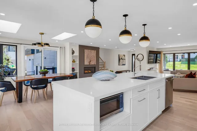 Additional image 17 of 16 Lynndale Dr