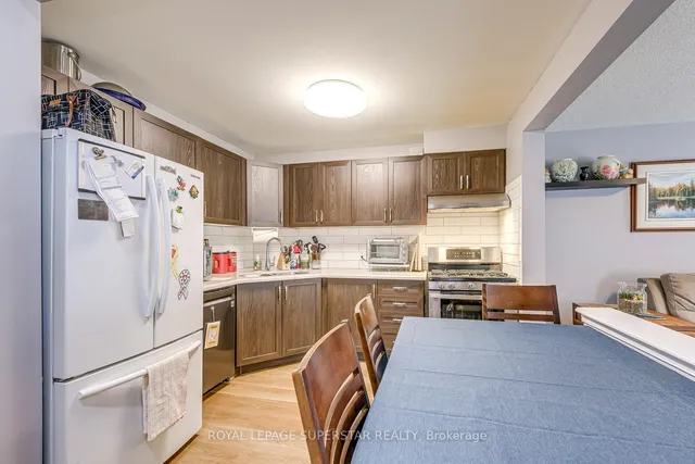 Additional image 3 of 1809 Upper Wentworth St Unit 17