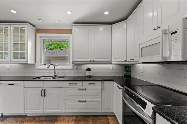 Additional image 14 of 380 Bryant Cres