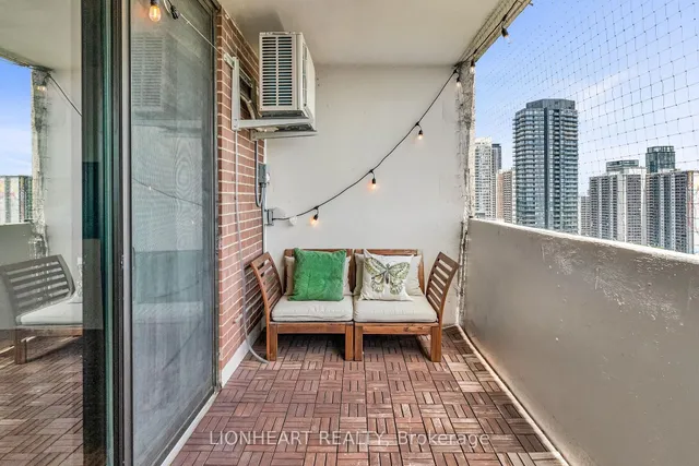 Additional image 24 of 40 Homewood Ave Unit 2608