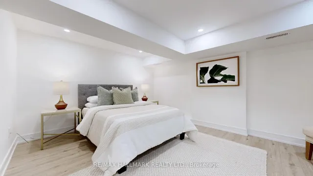 Additional image 38 of 122 Crawford St