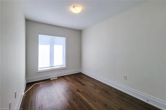 Additional image 35 of 111 Wilson St Unit 7