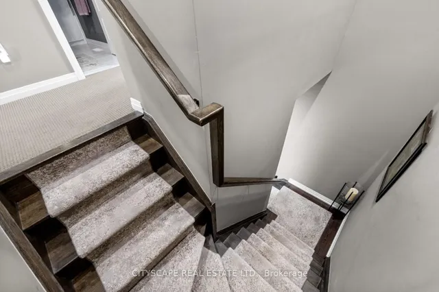 Additional image 27 of 765 Banks Cres