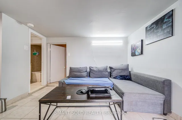 Additional image 19 of 1366 Davenport Rd