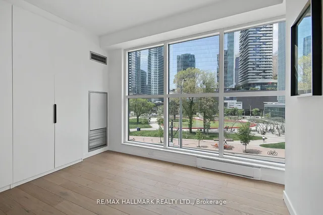 Additional image 16 of 77 Harbour Sq Unit 502