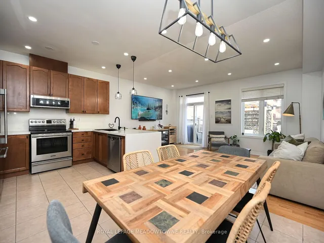 Additional image 10 of 906 Oasis Dr