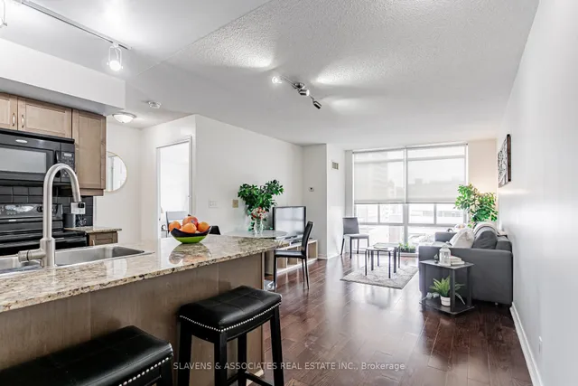 Additional image 2 of 736 Spadina Ave Unit 607