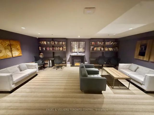 Additional image 23 of 225 Wellesley St Unit 208