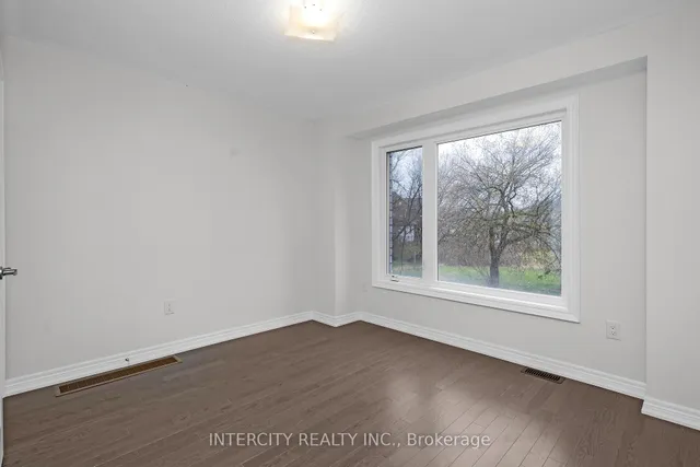 Additional image 5 of 36 Queenpost Dr