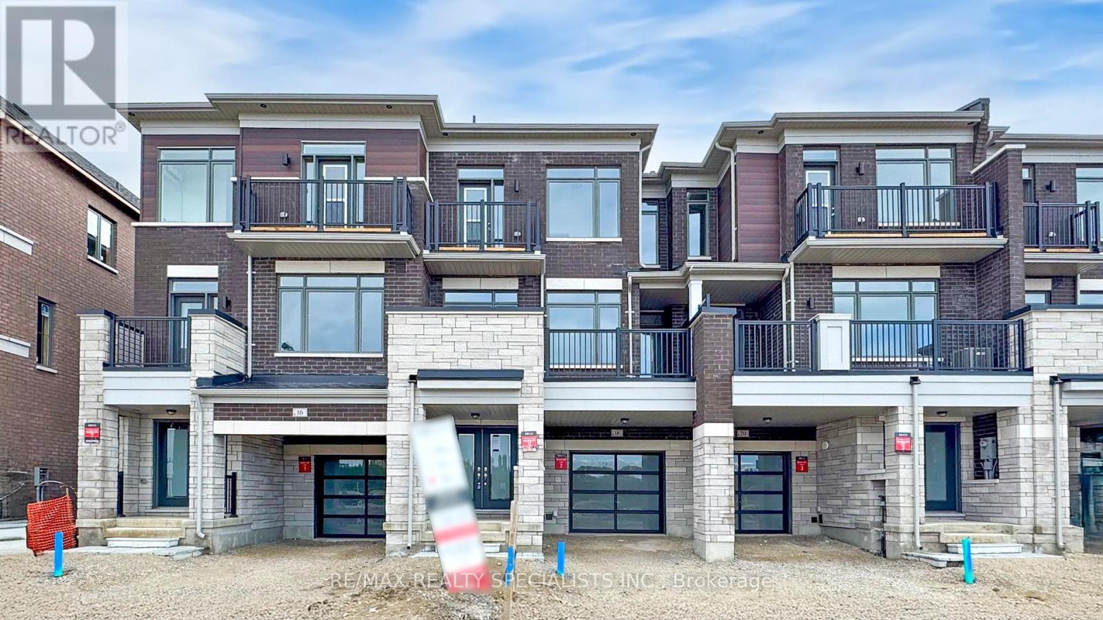 18 MONREAU DRIVE|Brampton (Northwest Brampton), Ontario L7A5M1