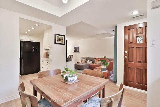 Additional image 8 of 1250 Mississauga Valley Blvd Unit 4