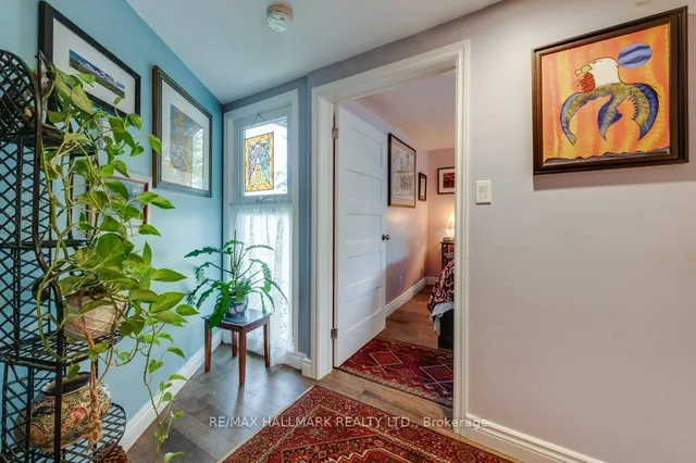 Additional image 23 of 2366 Queen St Unit 2