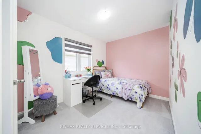 Additional image 33 of 26 Fresnel Rd