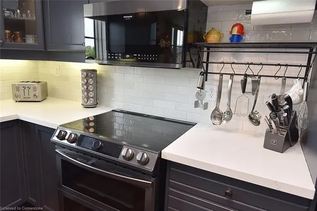 Additional image 18 of 262 Dundas St Unit 406