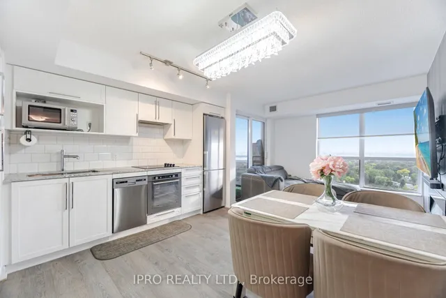 Additional image 5 of 275 Village Green Sq Unit 1722