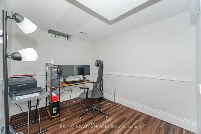 Additional image 32 of 16 Vivians Cres