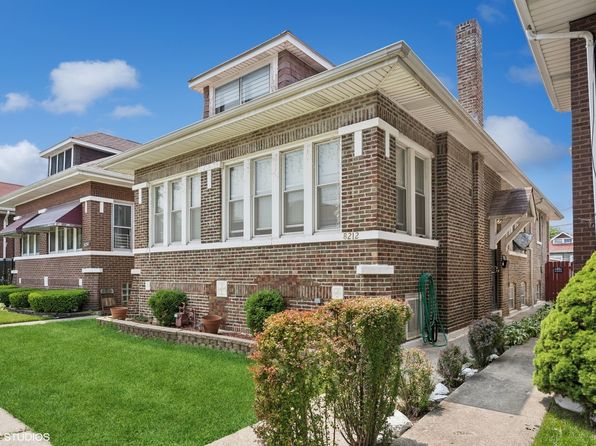 8212 S Bishop St, Chicago, IL 60620