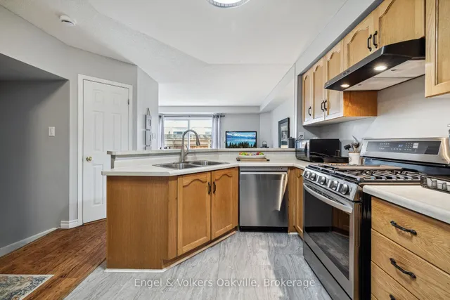 Additional image 7 of 2015 Cleaver Ave Unit 15