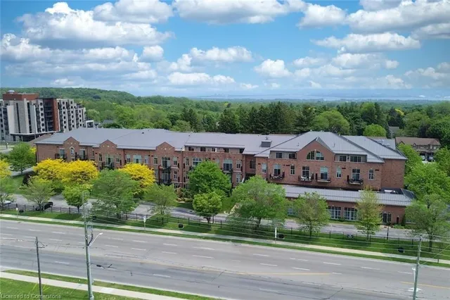 Additional image 2 of 262 Dundas St Unit 406