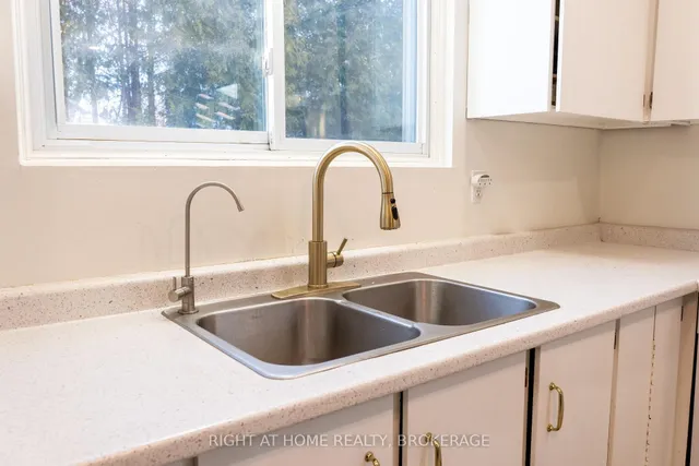 Additional image 8 of 2377 Holyhead Dr