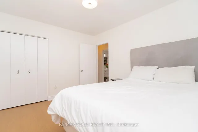 Additional image 26 of 24 Dorchester Dr