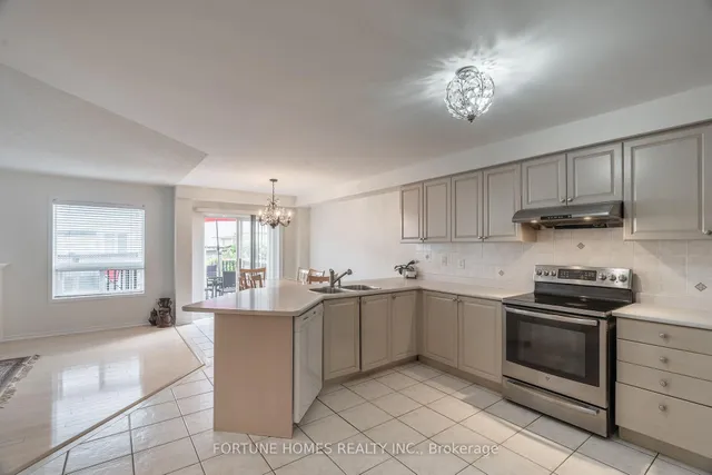 Additional image 18 of 197 Vintage Gate