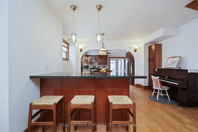 Additional image 6 of 241 Bartlett Ave