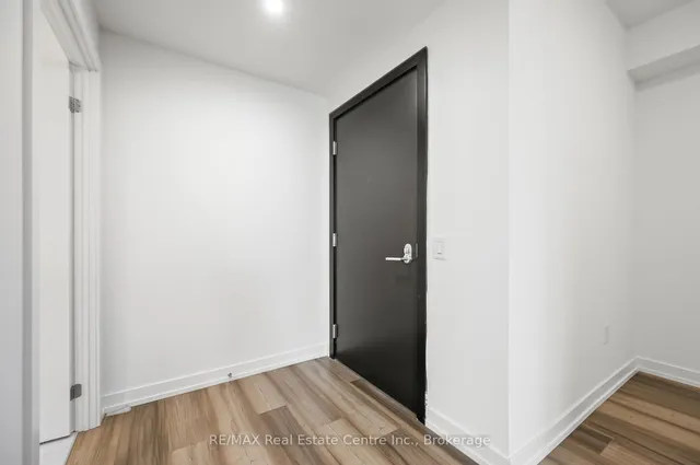 Additional image 27 of 5 Wellington St Unit 414