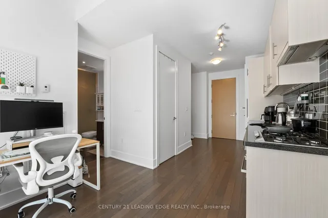 Additional image 10 of 39 Queens Quay Unit 828